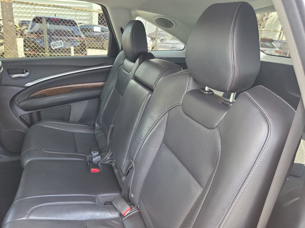 Used 2020 Acura MDX w/ Technology Package AWD/4WD image 16