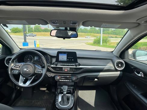 Used 2021 Kia Forte EX FWD image 5