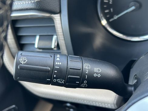 Used 2024 Ford Expedition Max Limited image 24