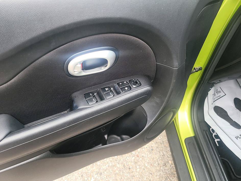 Used 2016 Kia Soul w/ Convenience Package FWD image 20