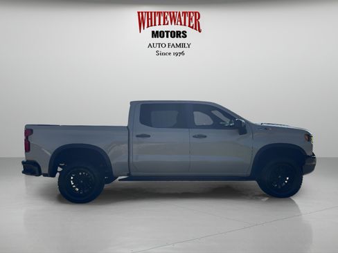 Used 2022 Chevrolet Silverado 1500 ZR2 w/ Technology Package image 6