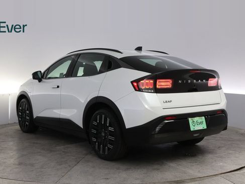 Used 2026 Nissan Leaf Platinum+ FWD image 17