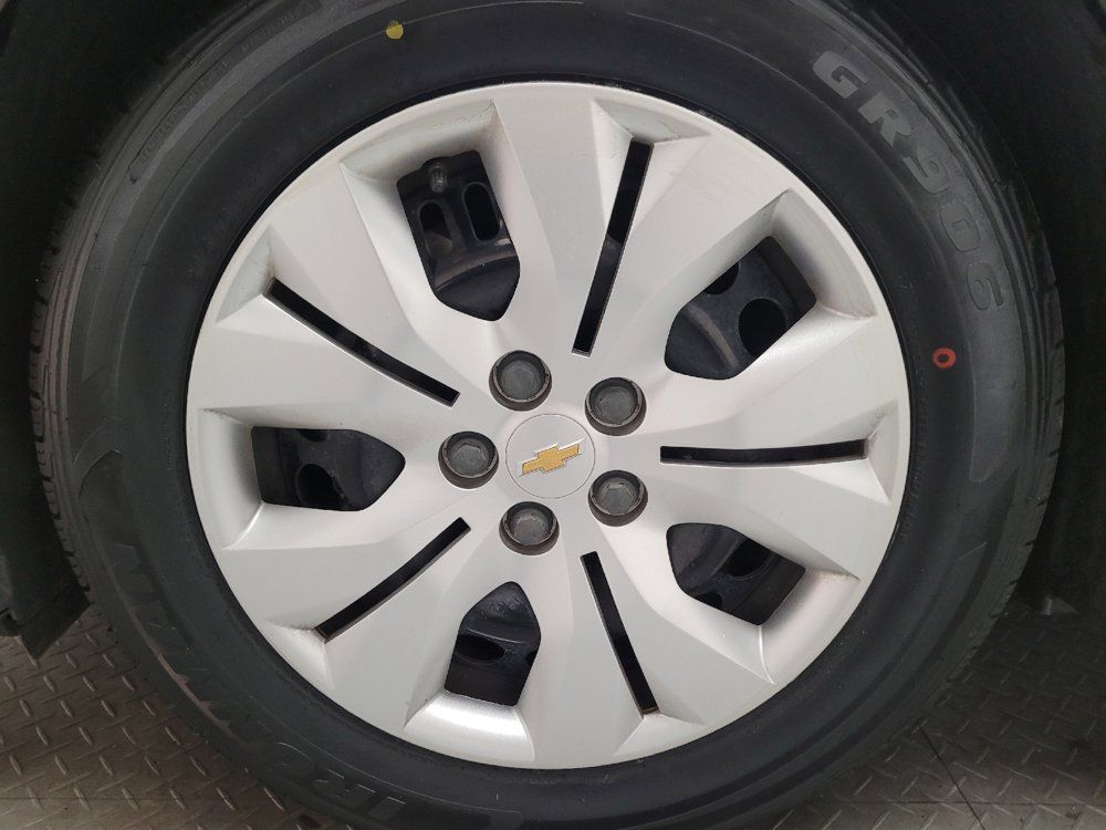 Used 2014 Chevrolet Cruze LS FWD image 31