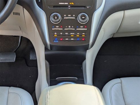 Used 2019 Lincoln MKC Reserve w/ MKC Technology Package image 20