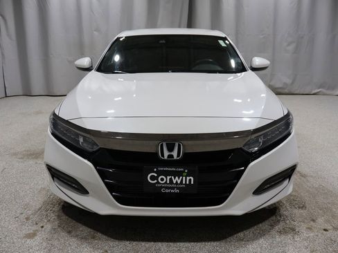 Used 2018 Honda Accord Sport image 6