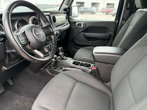 Used 2018 Jeep Wrangler Unlimited Sport S AWD/4WD image 18