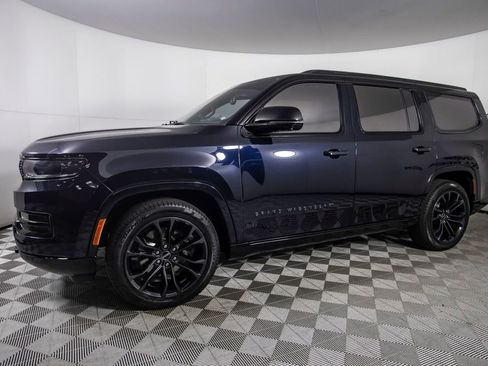 Used 2023 Jeep Grand Wagoneer Series III w/ Rear Seat Video Group 1 image 8