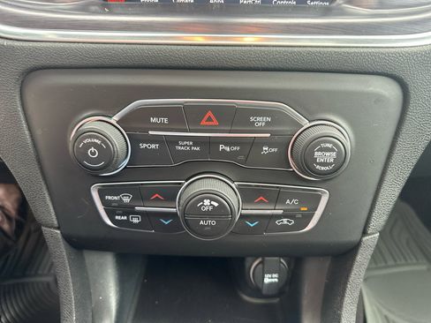 Used 2018 Dodge Charger GT w/ Blacktop Package image 48