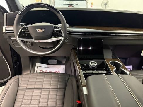 Used 2026 Cadillac Escalade ESV Platinum Sport w/ LPO, ONYX Package AWD/4WD image 14