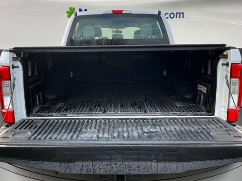 Used 2019 Ford F250 XL w/ Power Equipment Group image 7