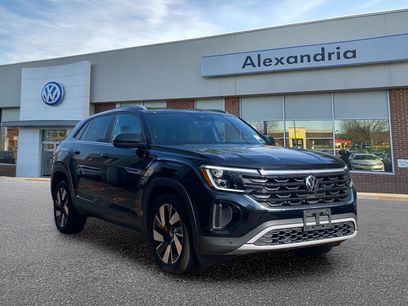 Certified 2024 Volkswagen Atlas Cross Sport SE w/ Panoramic Sunroof Package