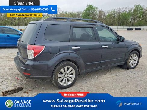 Used 2011 Subaru Forester 2.5X Premium w/ All-Weather Pkg image 4
