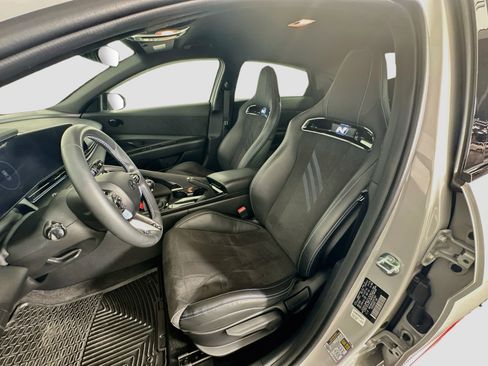 Used 2025 Hyundai Elantra N FWD image 13
