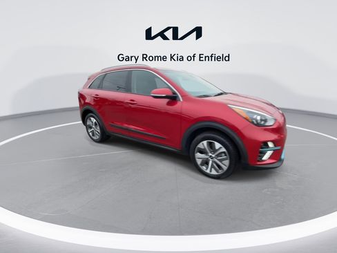 Used 2022 Kia Niro EX w/ Cold Weather Package image 2
