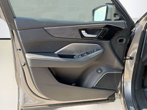 Used 2023 Acura MDX SH-AWD w/ Advance Package image 22