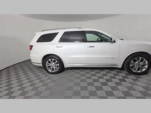 Used 2017 Dodge Durango Citadel w/ Premium Entertainment Group RWD image 40