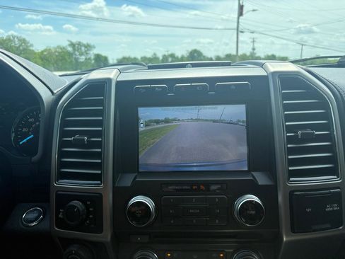 Used 2018 Ford F150 Platinum w/ Equipment Group 701A Luxury image 20