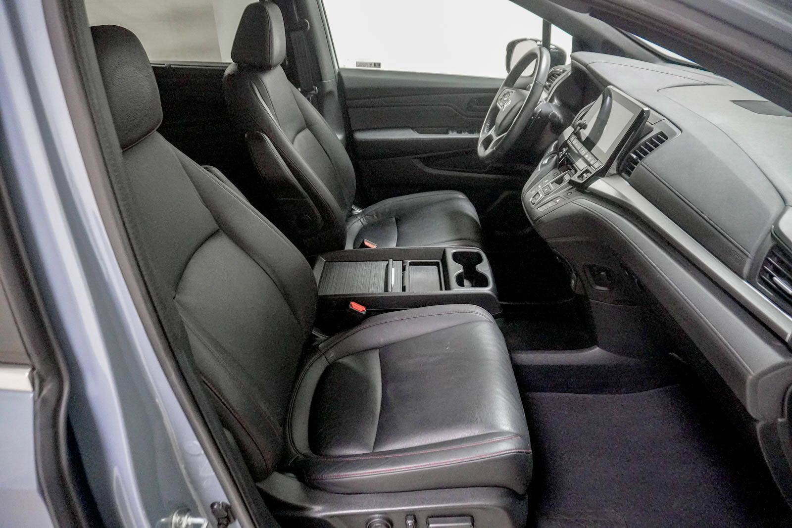 Used 2024 Honda Odyssey Sport image 32