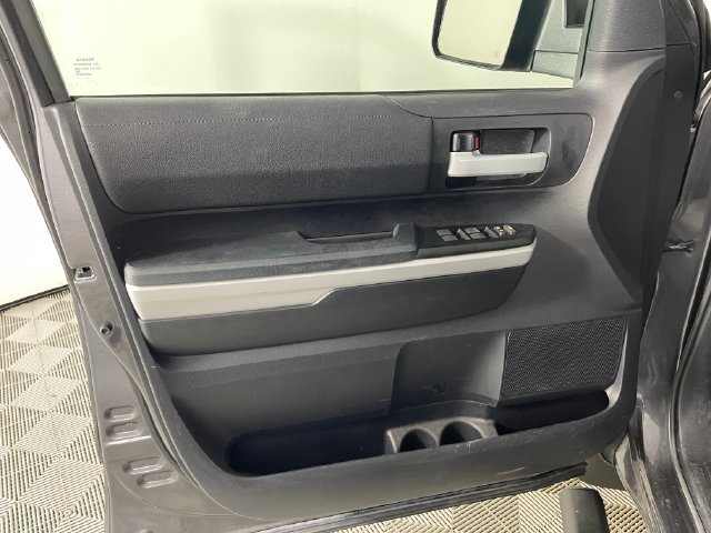 Used 2020 Toyota Tundra SR5 AWD/4WD image 10