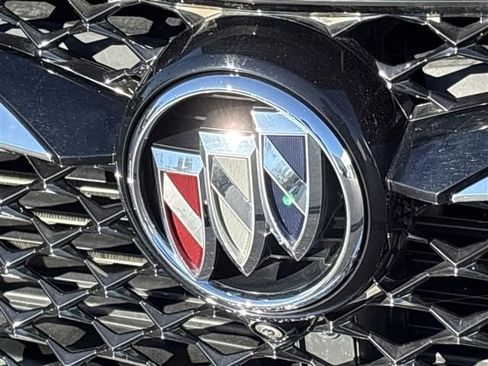 Used 2022 Buick Enclave Avenir w/ Avenir Technology Package image 27