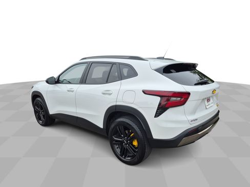 Certified 2025 Chevrolet Trax ACTIV w/ Driver Confidence Package FWD image 7