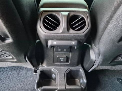 Used 2023 Jeep Gladiator Mojave w/ LED Lighting Group AWD/4WD image 16