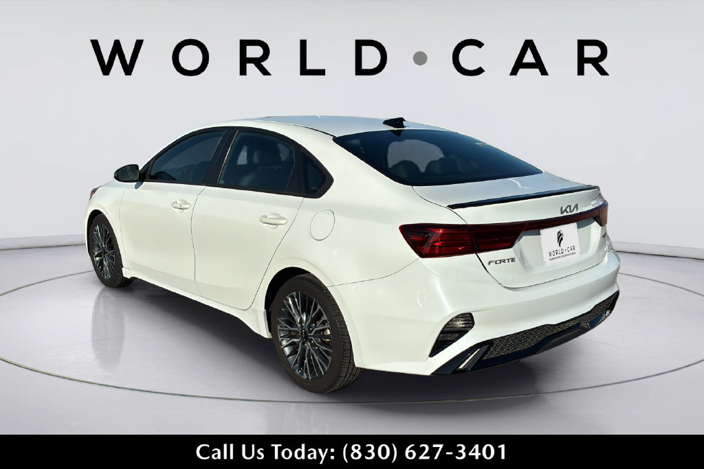 Used 2024 Kia Forte GT-Line w/ GT-Line Premium Package FWD image 5