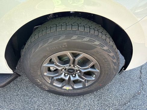 New 2025 Ford Expedition Active image 11