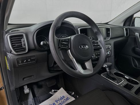 Used 2020 Kia Sportage LX w/ LX Popular Package image 9