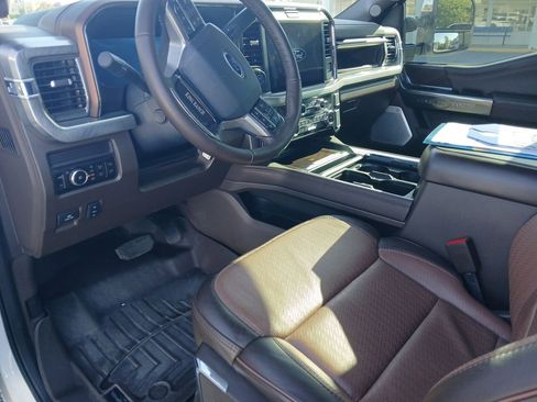 Used 2025 Ford F250 King Ranch w/ Chrome Package image 11