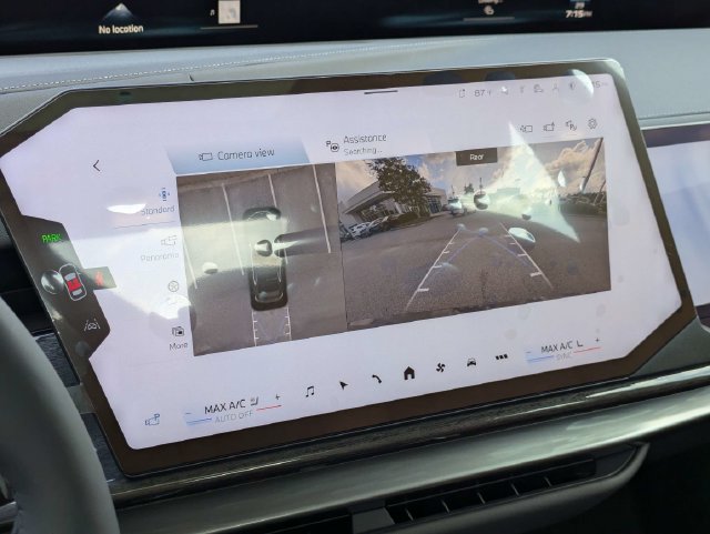 New 2027 BMW 740i RWD image 22