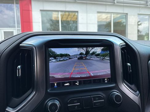 Used 2020 Chevrolet Silverado 1500 LT Trail Boss image 11