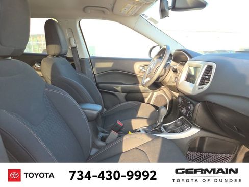 Used 2019 Jeep Compass Sport image 18