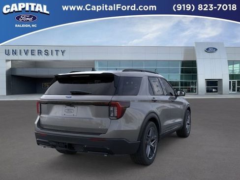 New 2026 Ford Explorer ST-Line w/ ST-Line Street Pack AWD/4WD image 8