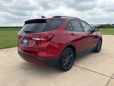 Used 2024 Chevrolet Equinox RS FWD image 9