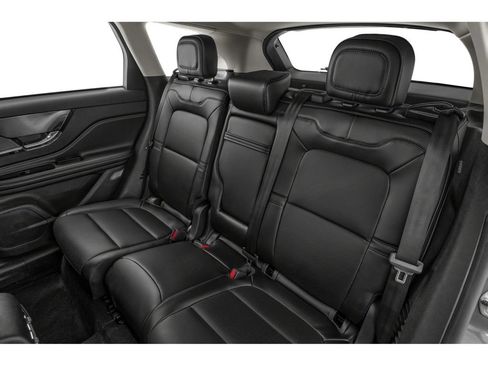 Used 2023 Lincoln Corsair FWD w/ Equipment Group 101A image 9