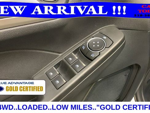 Used 2021 Ford Escape SE image 25