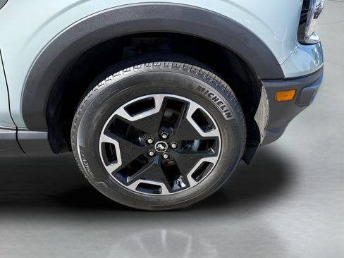 Used 2023 Ford Bronco Sport Outer Banks w/ Tech Package AWD/4WD image 32