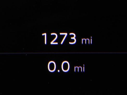 Used 2025 Audi Q5 Premium w/ Convenience Package image 32