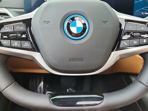 Used 2025 BMW i4 xDrive40i w/ Premium Package image 41
