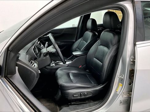 Used 2018 Chevrolet Malibu LT w/ Leather Package image 32