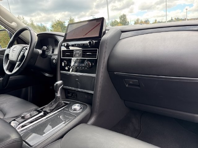 Used 2024 Nissan Armada SV AWD/4WD image 27