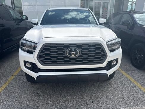Used 2023 Toyota Tacoma TRD Off-Road AWD/4WD image 2