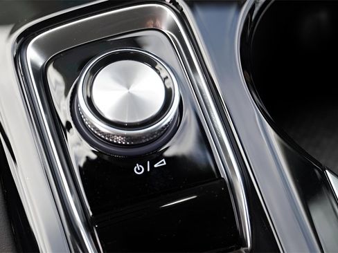 New 2026 Buick Envision Sport Touring image 14