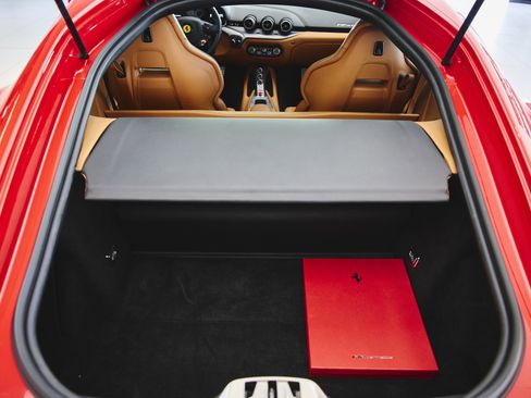 Used 2014 Ferrari F12 Berlinetta RWD image 16