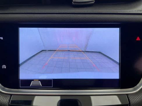 Certified 2020 Cadillac XT5 Premium Luxury w/ LPO, Floor Liner Package AWD/4WD image 5
