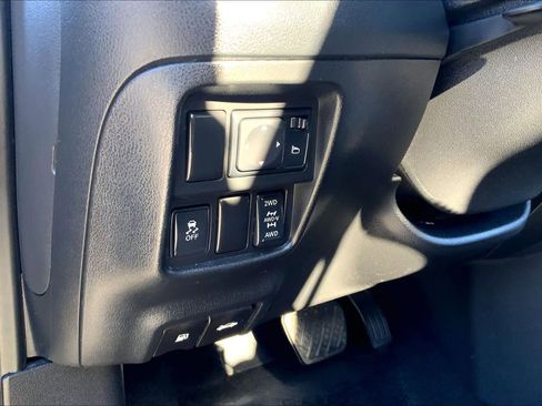 Used 2012 Nissan Juke SL image 36