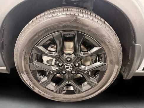 Used 2025 Honda HR-V Sport image 12