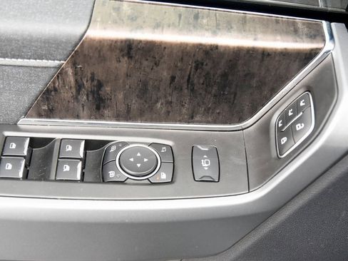 Used 2024 Ford F250 Lariat w/ Lariat Ultimate Package image 17