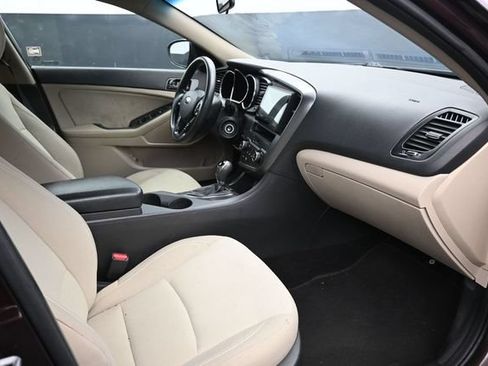 Used 2013 Kia Optima LX FWD image 18